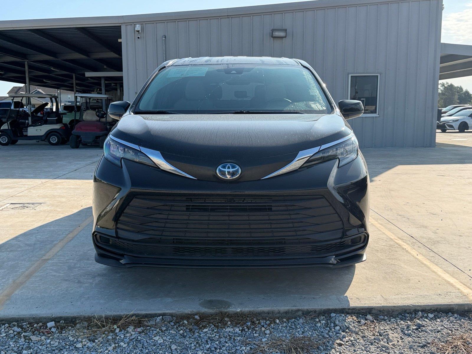Used 2025 Toyota Sienna Van