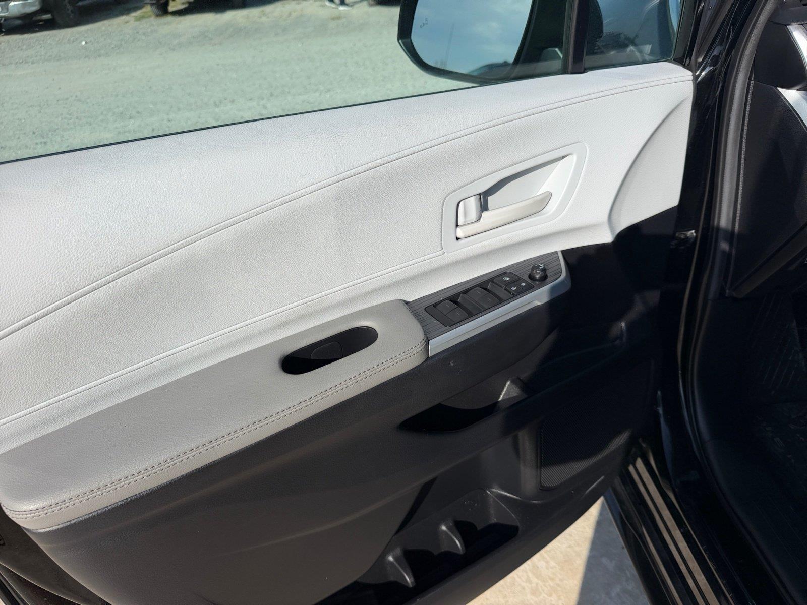 Used 2025 Toyota Sienna Van