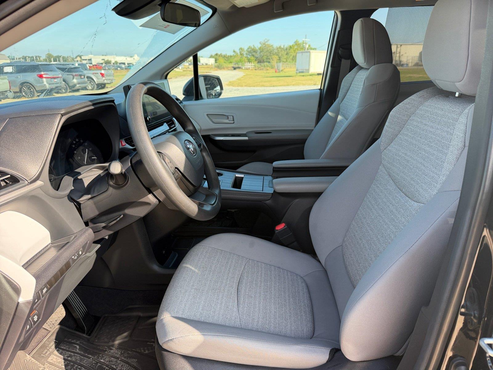 Used 2025 Toyota Sienna Van