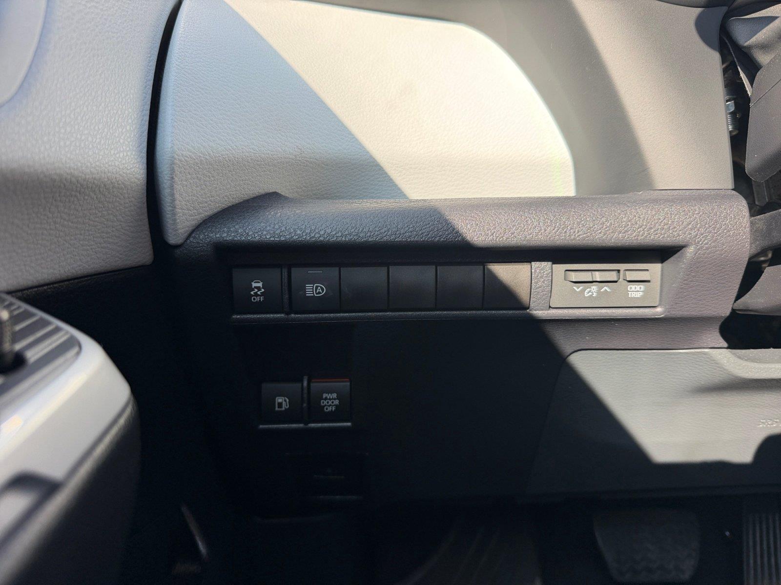 Used 2025 Toyota Sienna Van