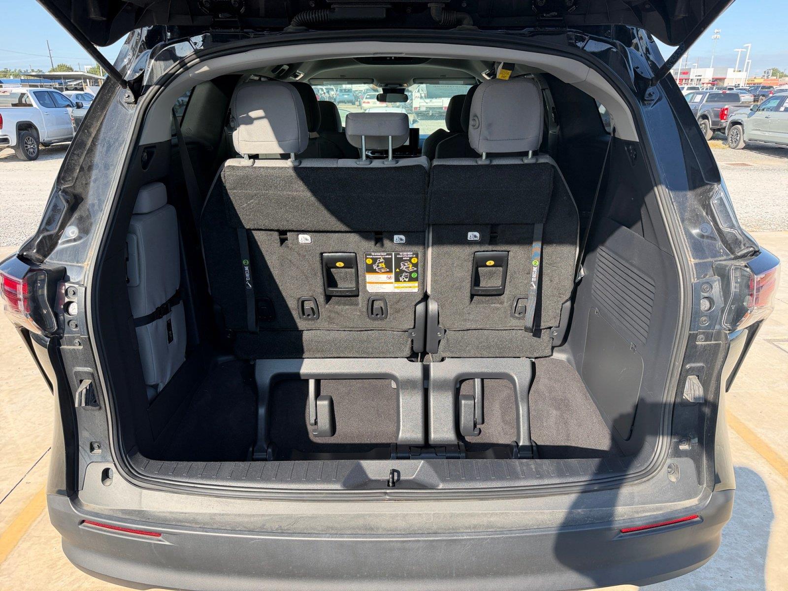 Used 2025 Toyota Sienna Van