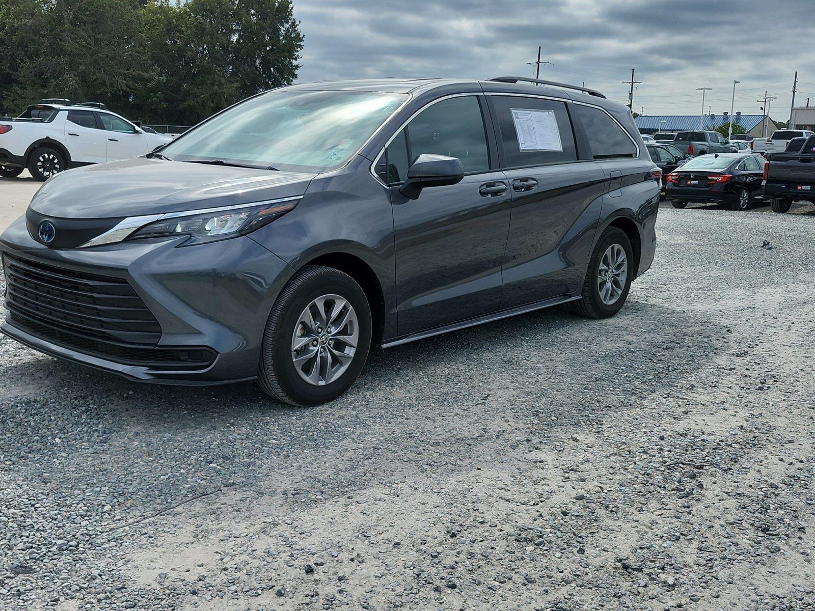 Used 2025 Toyota Sienna Van