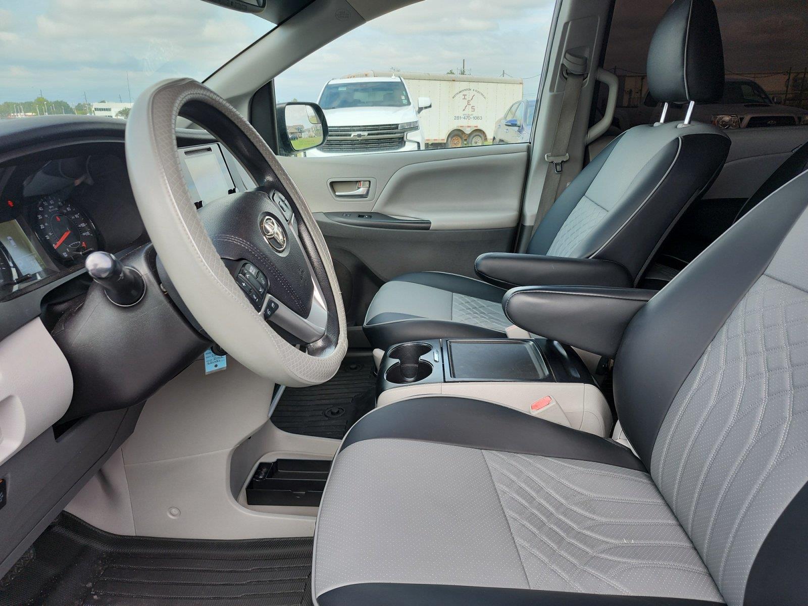 Used 2015 Toyota Sienna Van