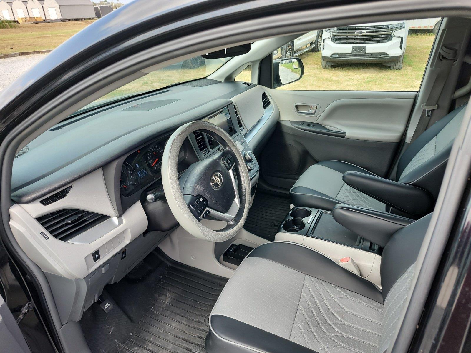 Used 2015 Toyota Sienna Van
