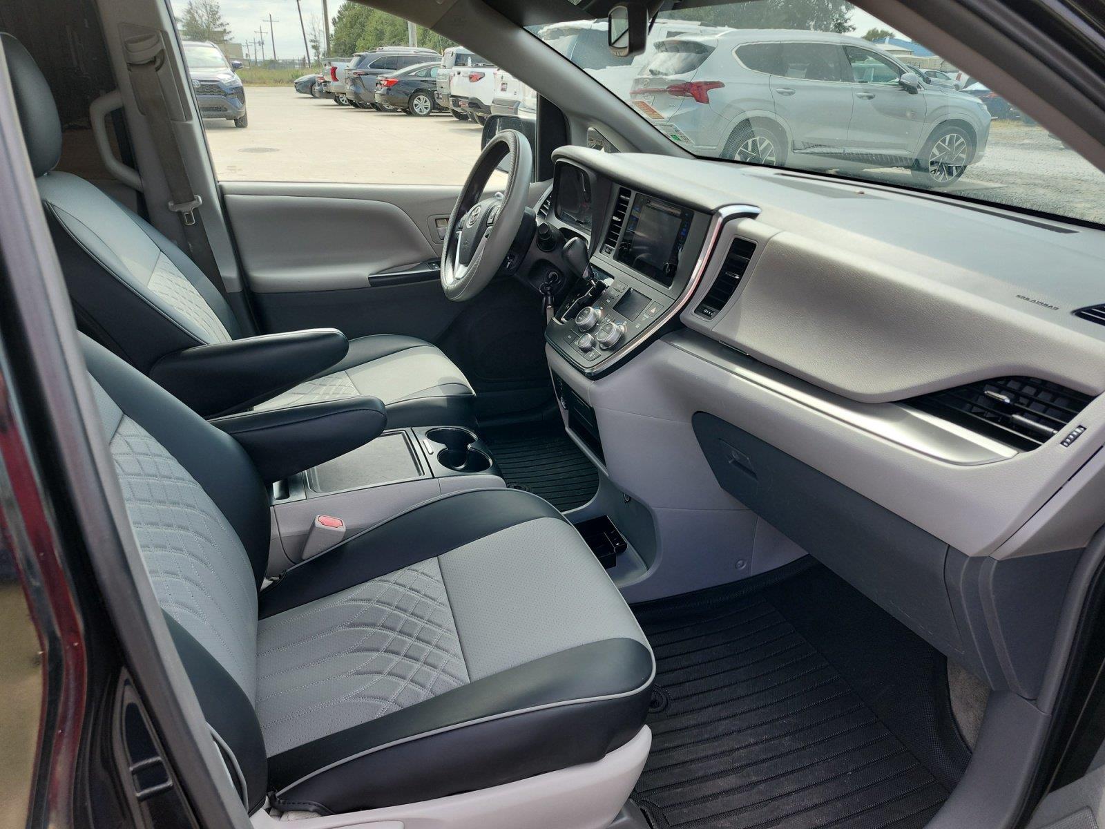 Used 2015 Toyota Sienna Van