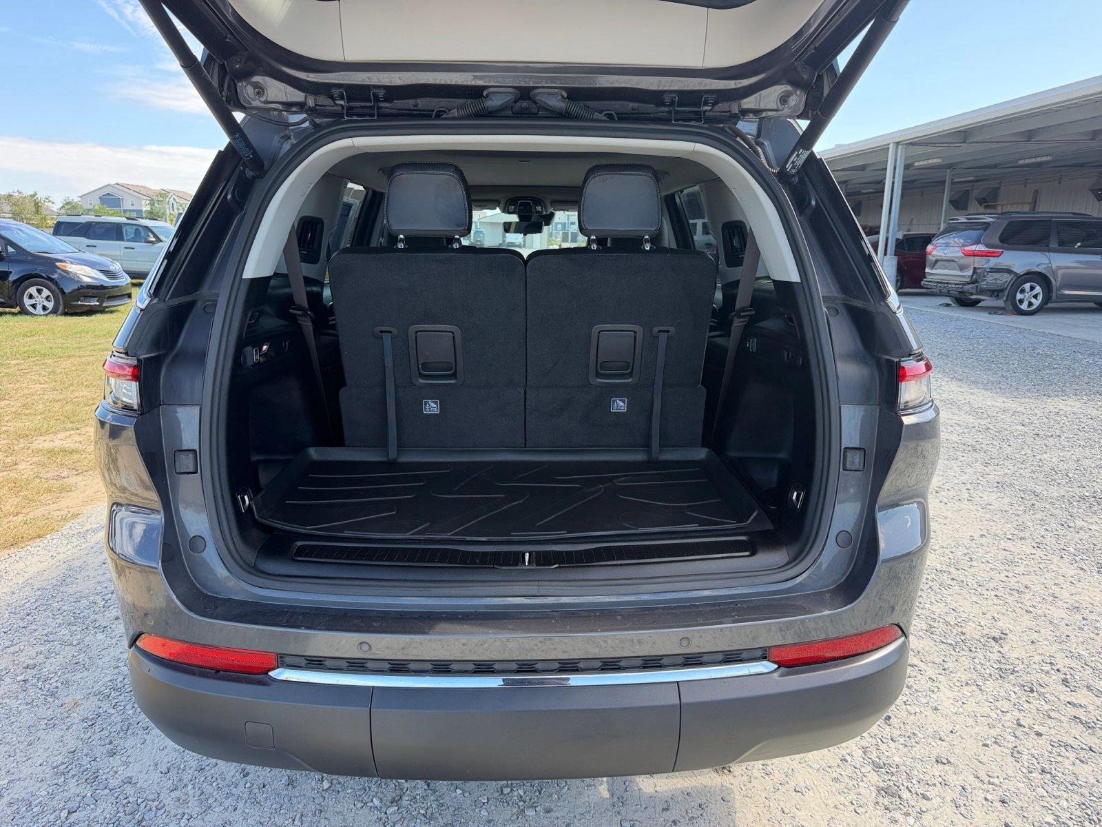 Used 2023 Jeep Grand Cherokee L SUV