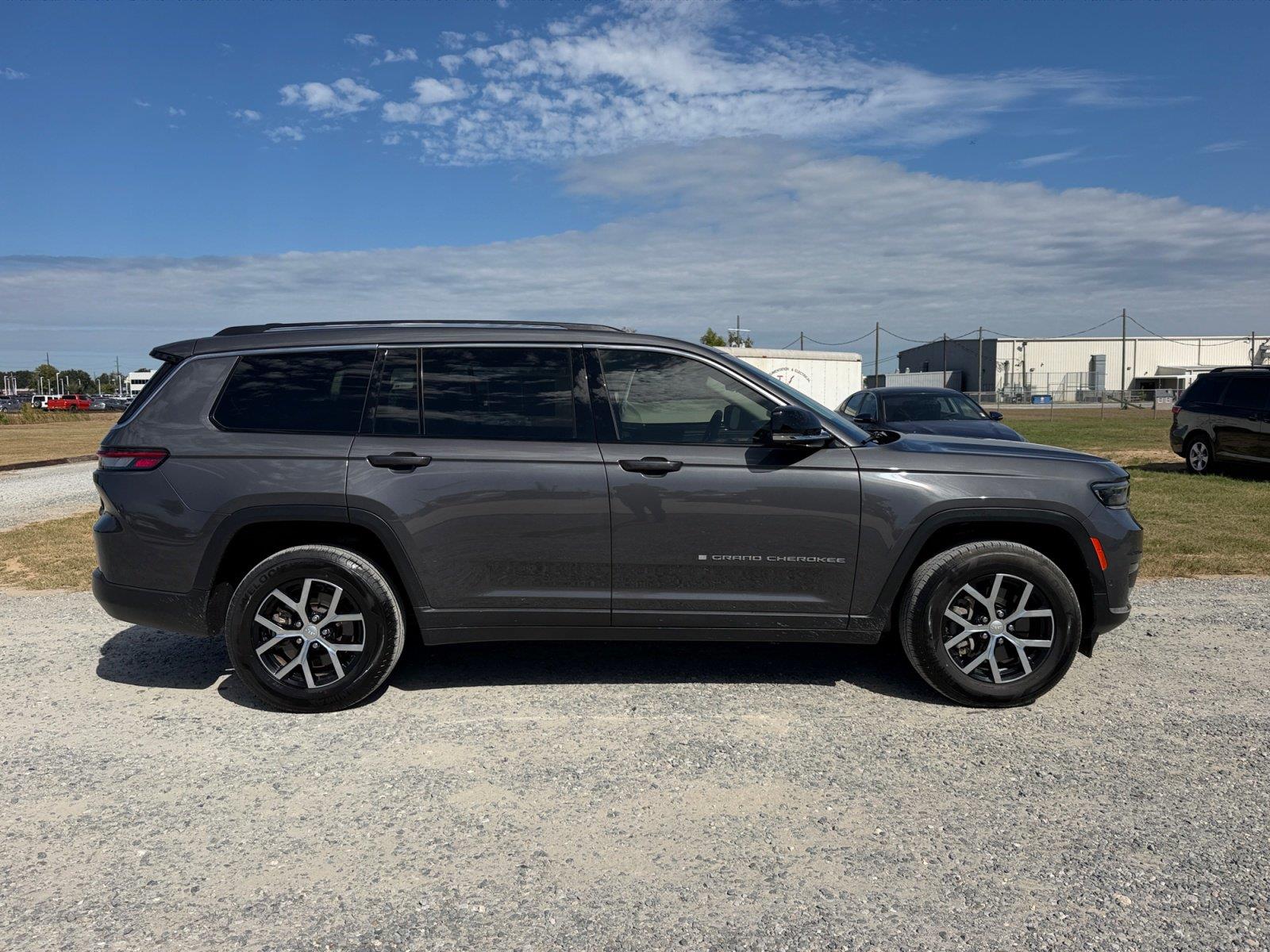 Used 2023 Jeep Grand Cherokee L SUV