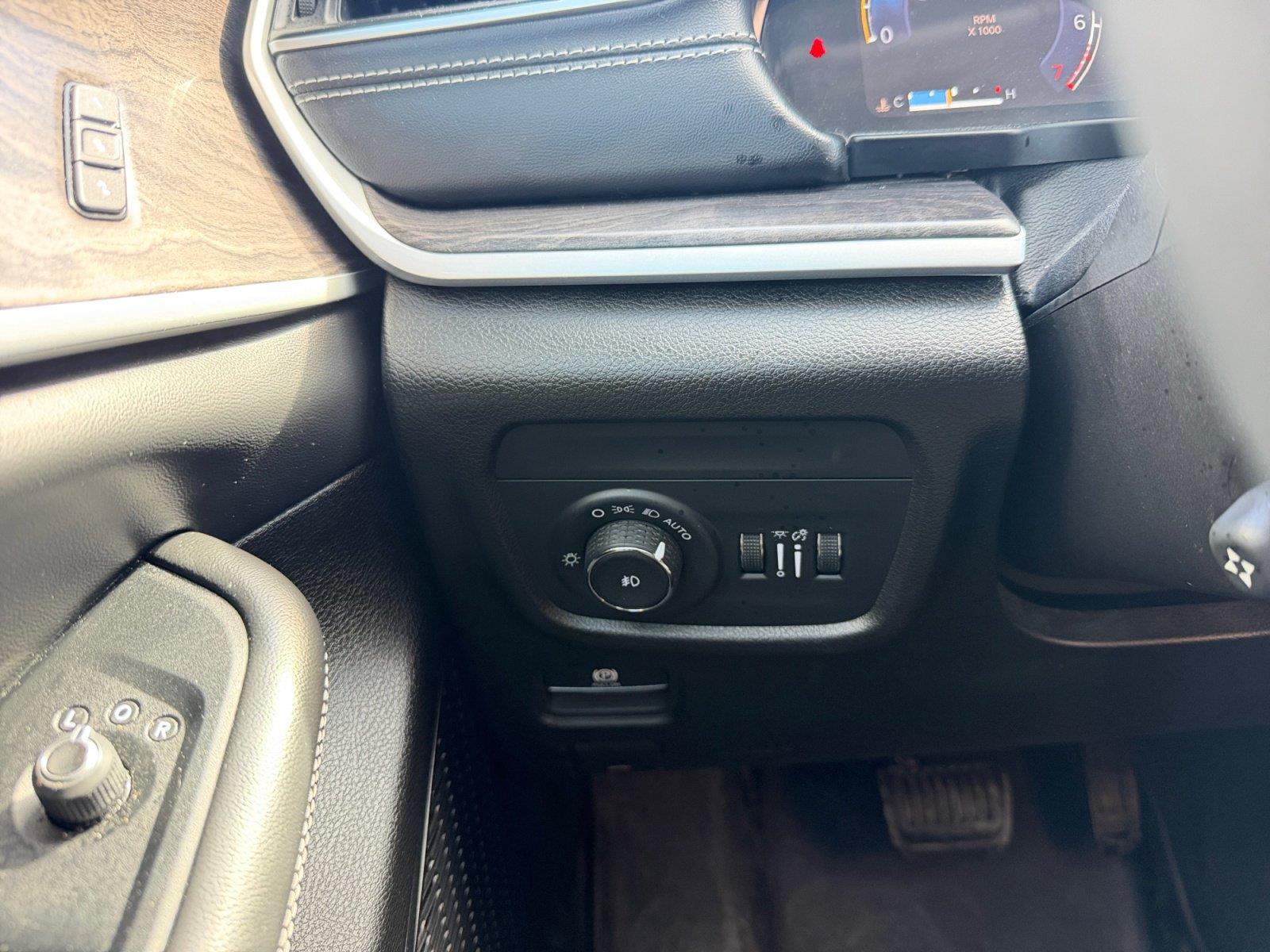 Used 2023 Jeep Grand Cherokee L SUV