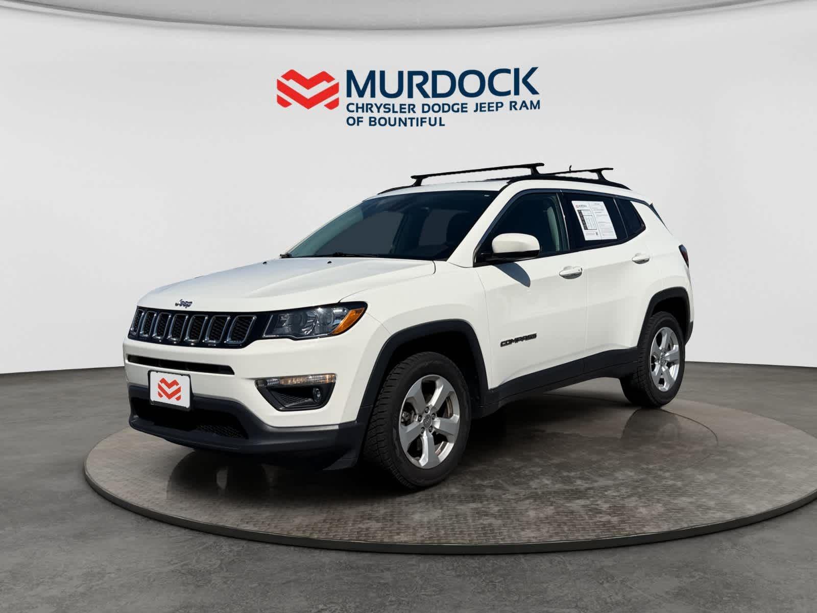 White Clearcoat 2018 Jeep Compass Latitude 4WD SUV / Crossover Four-Wheel Drive 9-Speed Automatic