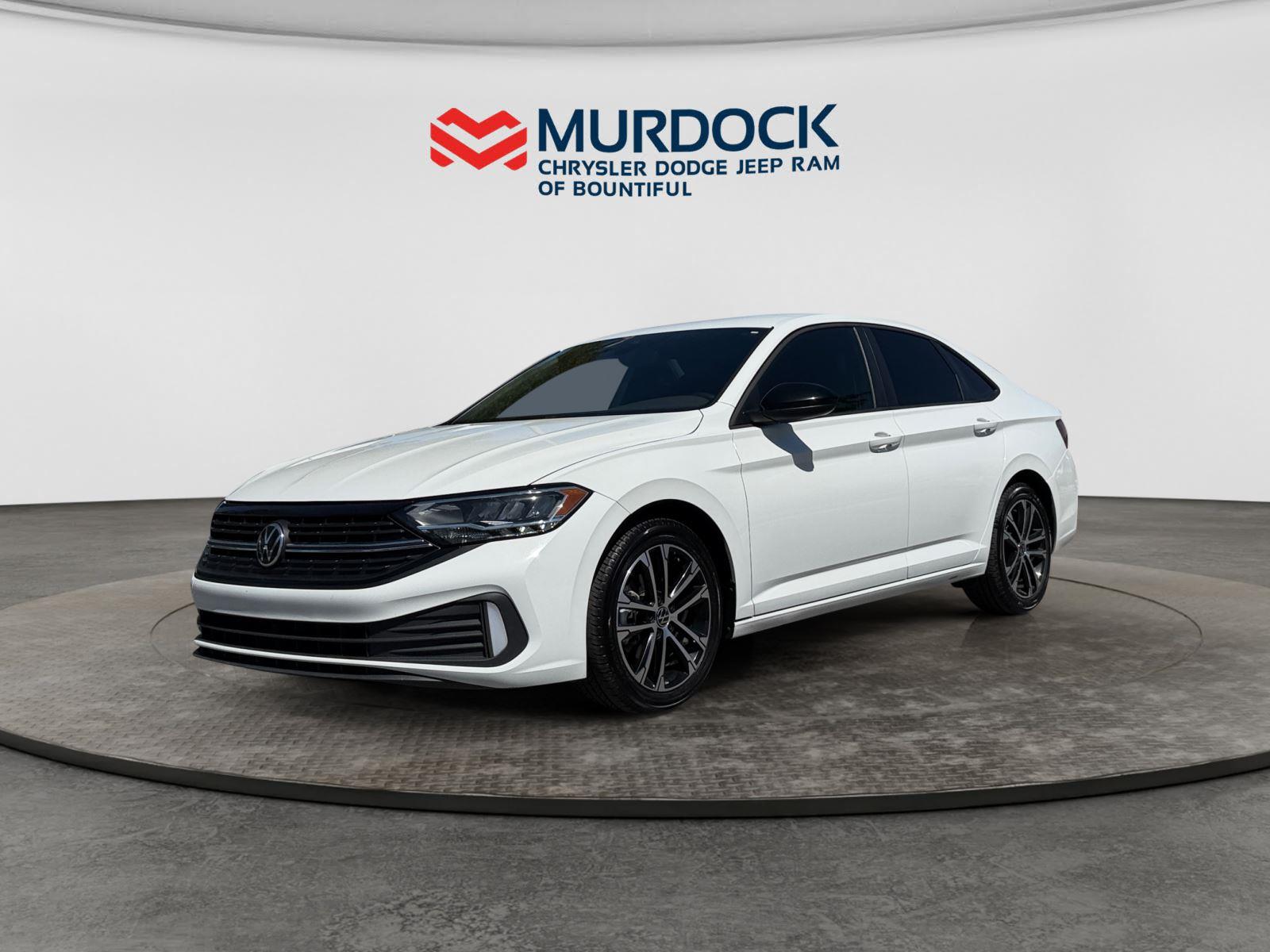 Pure White 2022 Volkswagen Jetta Sedan Front-Wheel Drive Automatic