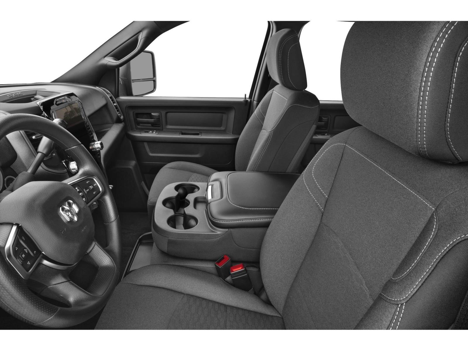 New 2026 Diamond Black Crystal Pearl-Coat Exterior Paint RAM Tradesman image 6