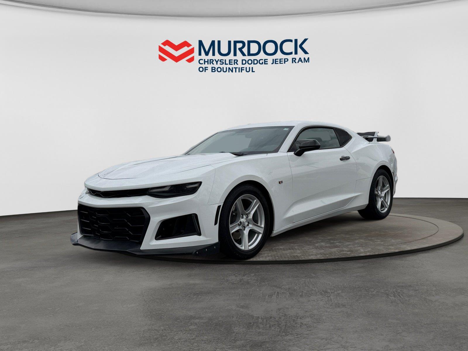 Summit White 2022 Chevrolet Camaro Coupe Rear-Wheel Drive Automatic