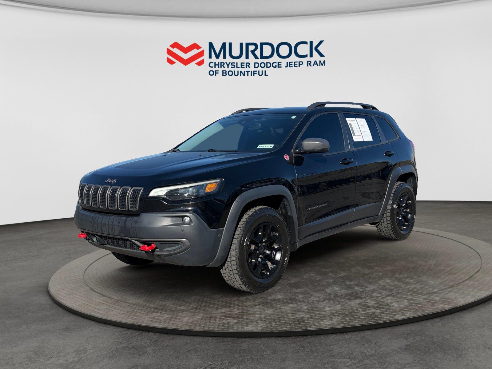 Diamond Black Crystal Pearlcoat 2019 Jeep Cherokee SUV / Crossover Four-Wheel Drive 9-Speed Automatic