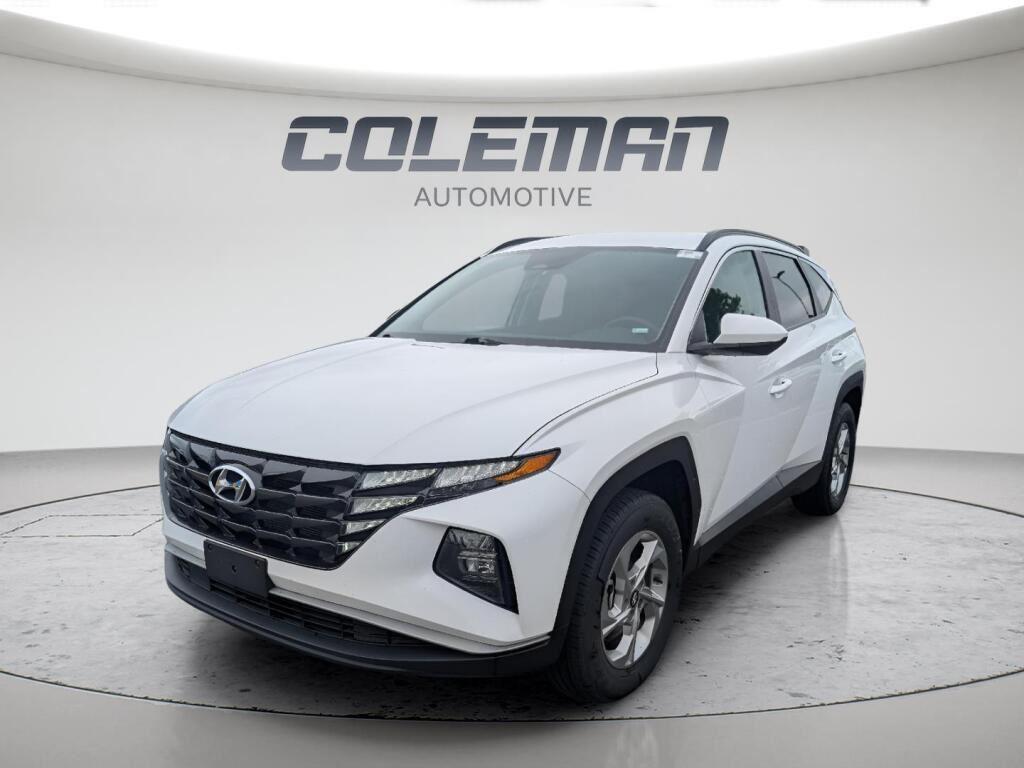 White Pearl 2024 Hyundai Tucson SUV / Crossover All-Wheel Drive Automatic