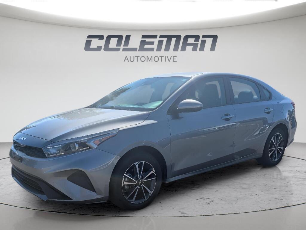 Steel Gray 2024 Kia Forte Sedan Front-Wheel Drive Continuously Variable Transmission