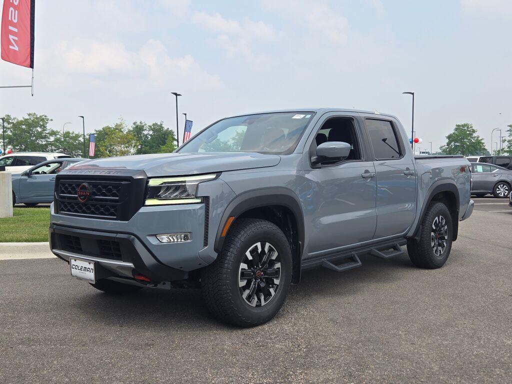 Boulder Gray Pearl 2023 Nissan Frontier Pickup Truck Four-Wheel Drive Automatic