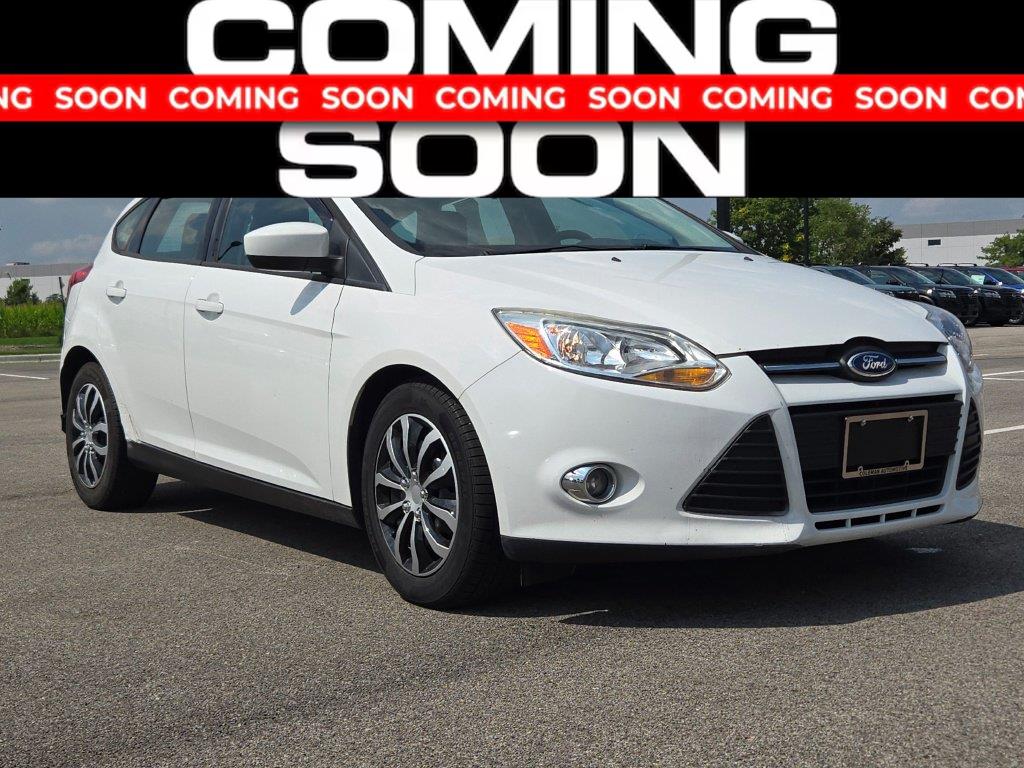 Oxford White 2012 Ford Focus Hatchback Front-Wheel Drive 6-Speed Automatic