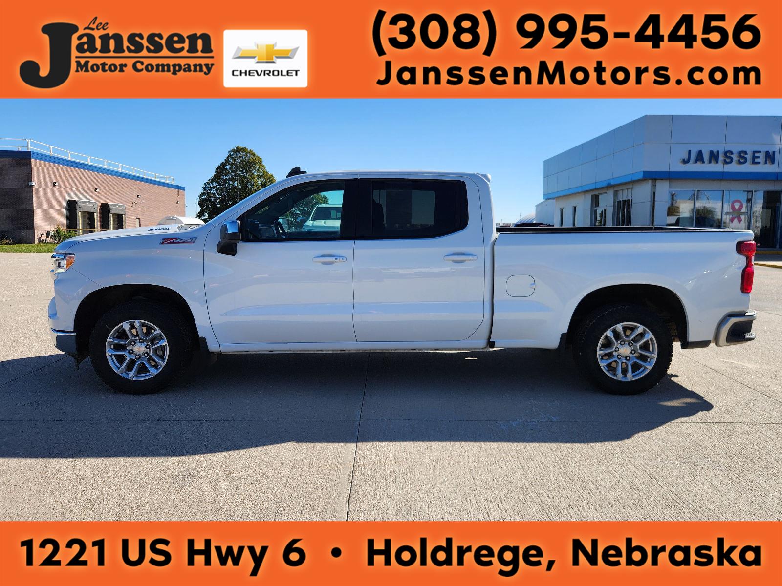 Summit White 2024 Chevrolet Silverado 1500 Pickup Truck Four-Wheel Drive Automatic