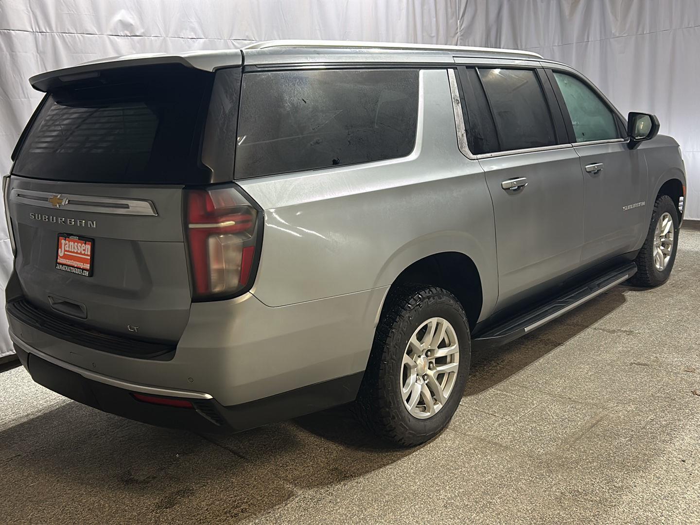 View vehicle photo 2