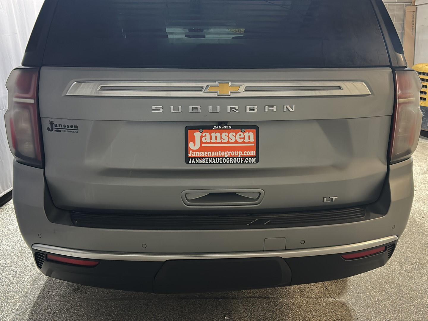 View vehicle photo 3