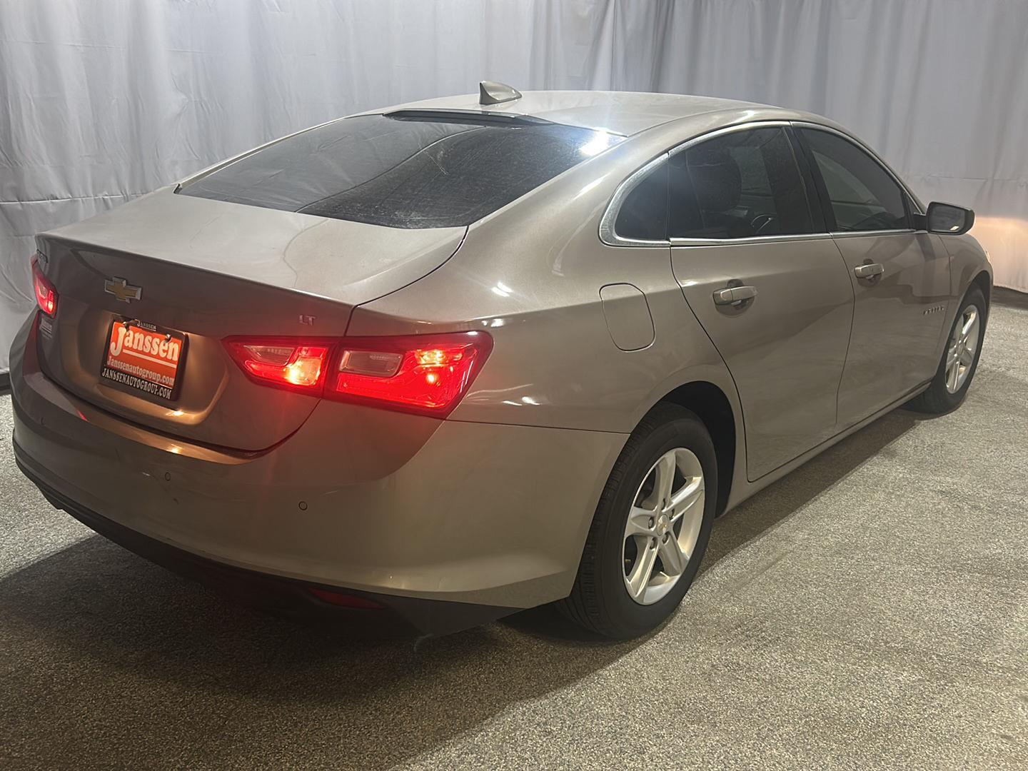 View vehicle photo 2