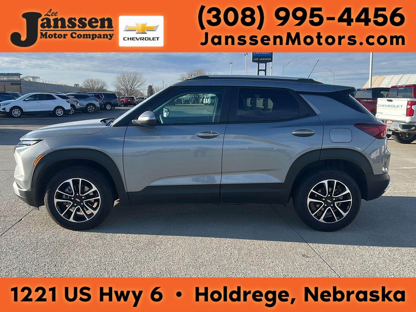 Sterling Gray Metallic 2025 Chevrolet Trailblazer SUV / Crossover Four-Wheel Drive 9-Speed Automatic