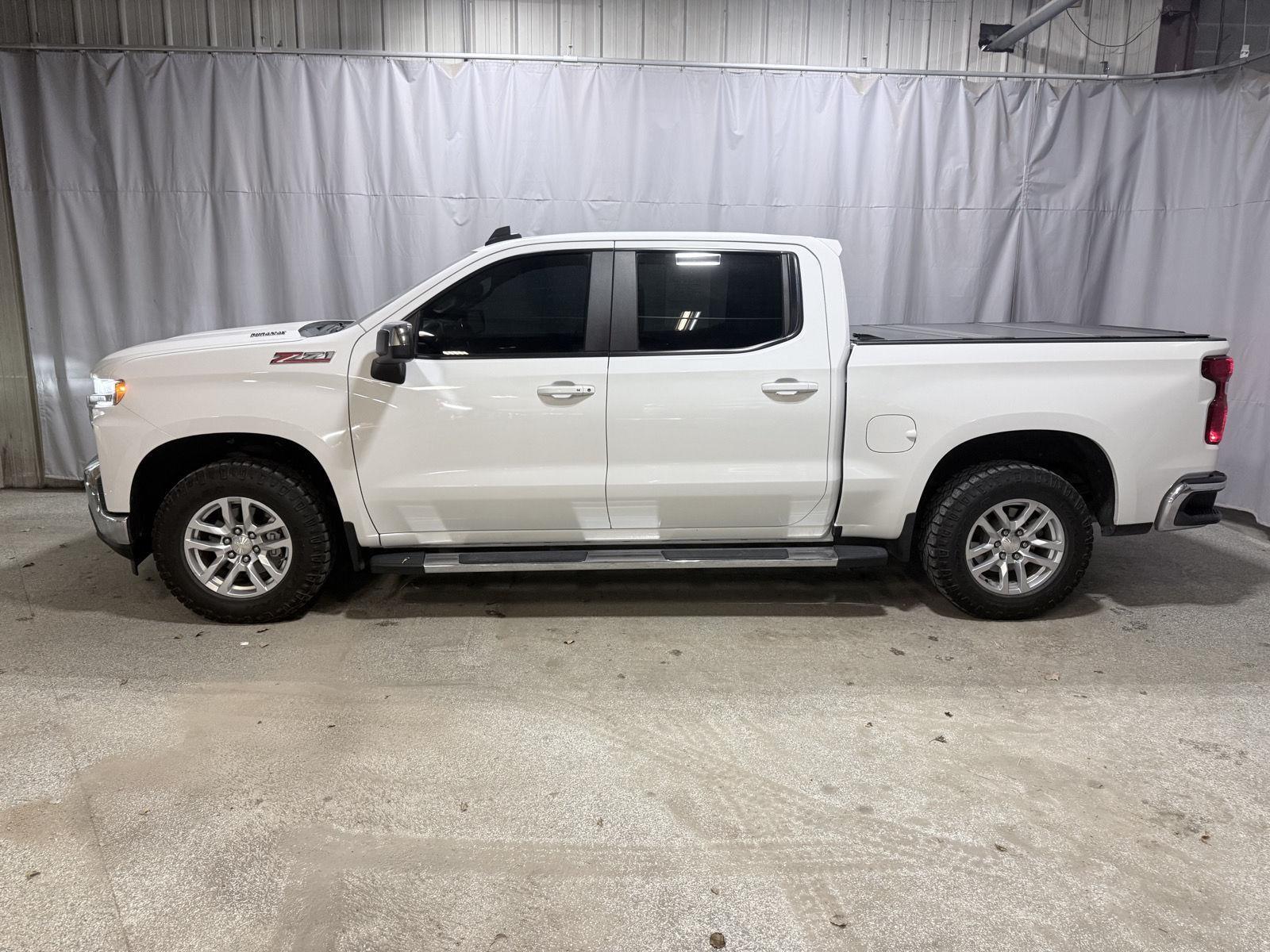 Summit White 2020 Chevrolet Silverado 1500 LT Crew Cab 4WD Pickup Truck Four-Wheel Drive Automatic