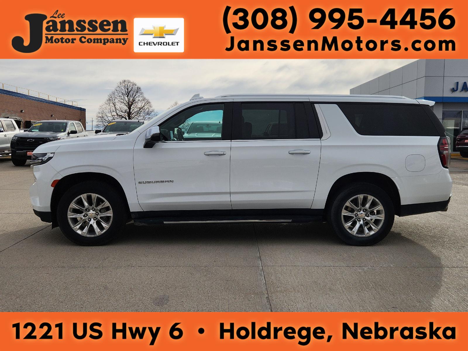 Summit White 2024 Chevrolet Suburban Premier 4WD SUV / Crossover Four-Wheel Drive Automatic