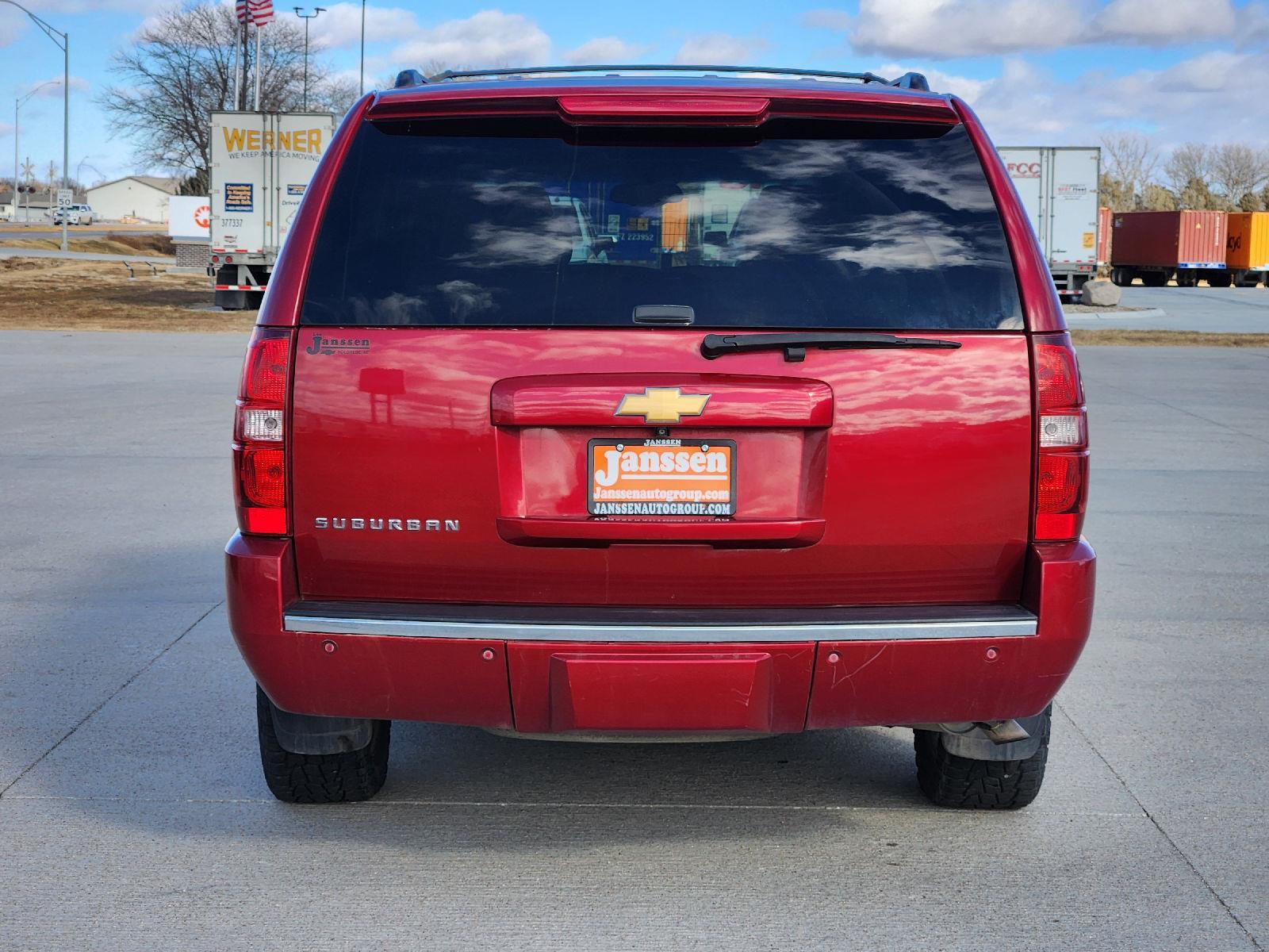 View vehicle photo 7