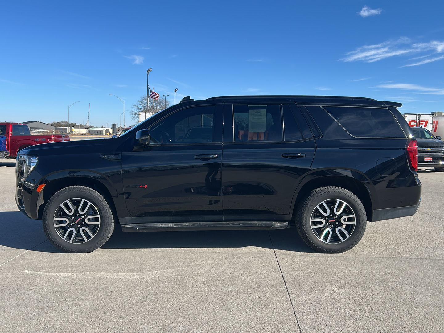 2024 GMC Yukon AT4 4WD