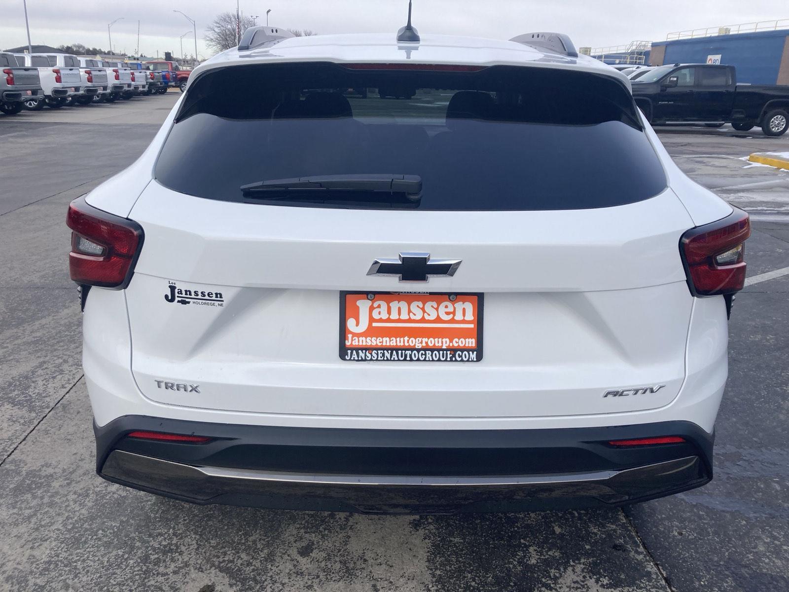 View vehicle photo 6