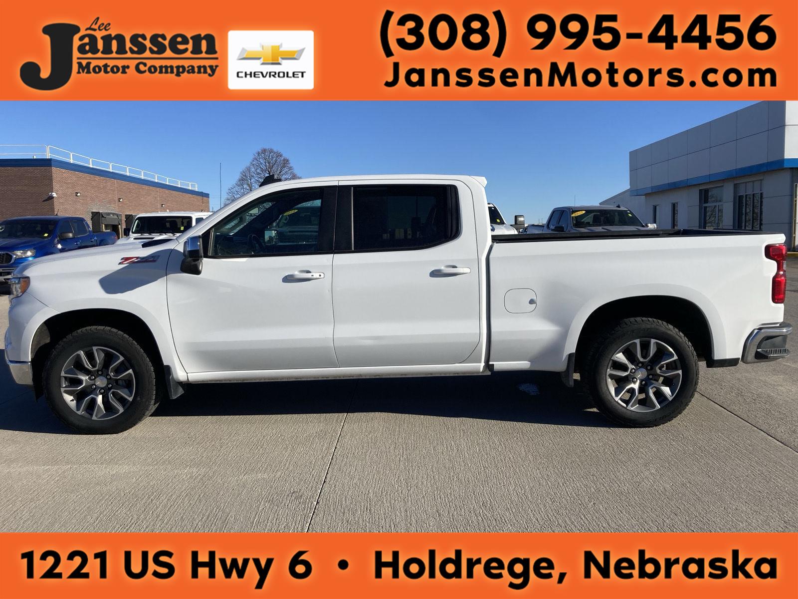 2023 Chevrolet Silverado 1500 LT Crew Cab 4WD