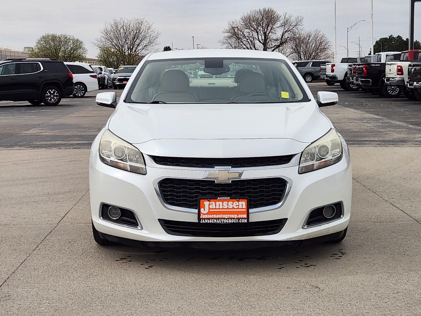 View vehicle photo 3