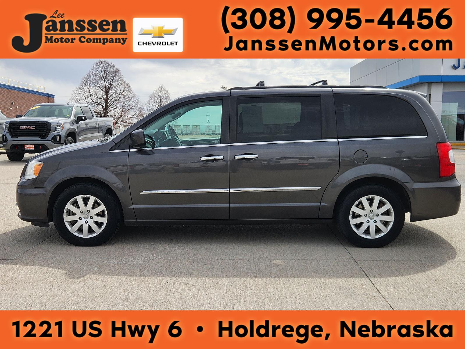 Gray (Granite Crystal Metallic Clearcoat) 2015 Chrysler Town & Country Touring FWD Minivan Front-Wheel Drive 6-Speed Automatic