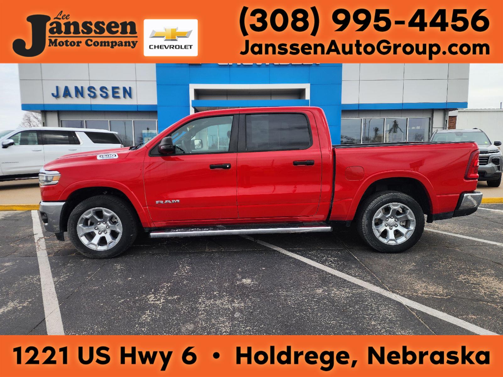 Flame Red Clearcoat 2025 RAM 1500 Big Horn Crew Cab 4WD Pickup Truck Four-Wheel Drive 8-Speed Automatic