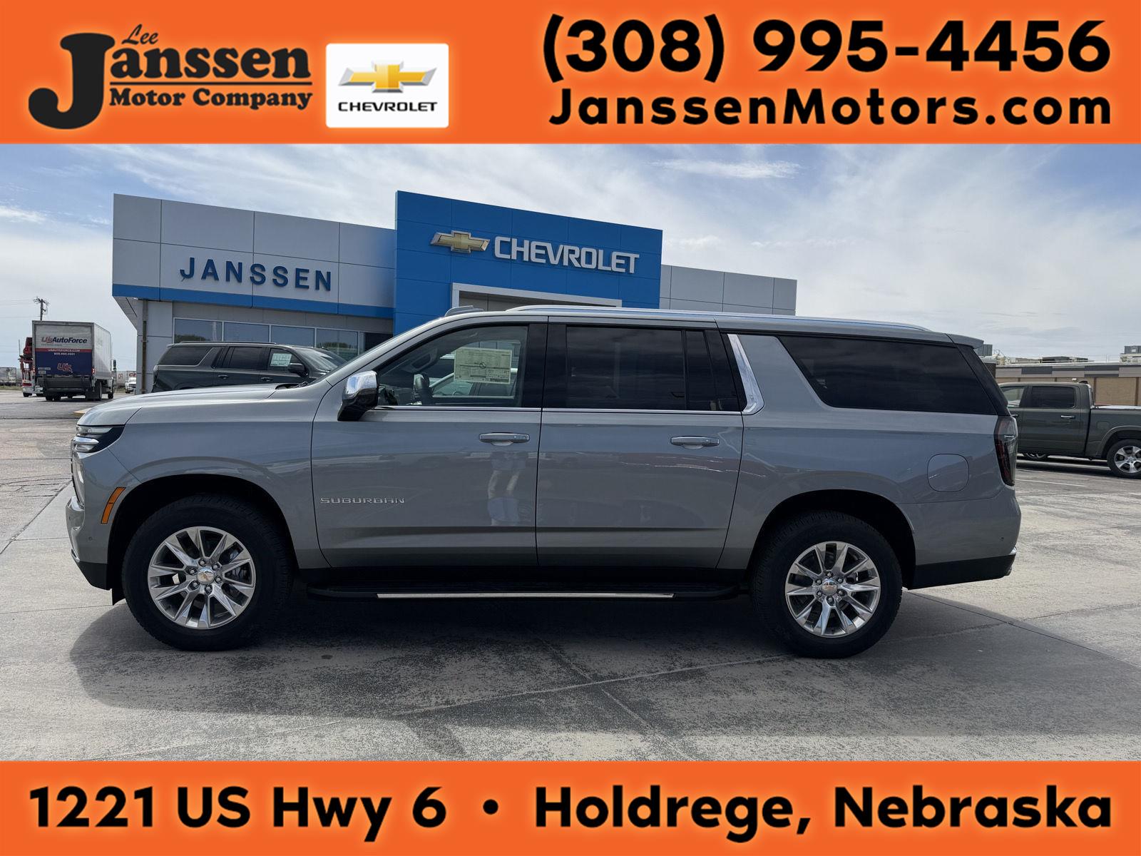MOONSTONE GRAY METALLIC 2026 Chevrolet Suburban SUV / Crossover Four-Wheel Drive Automatic