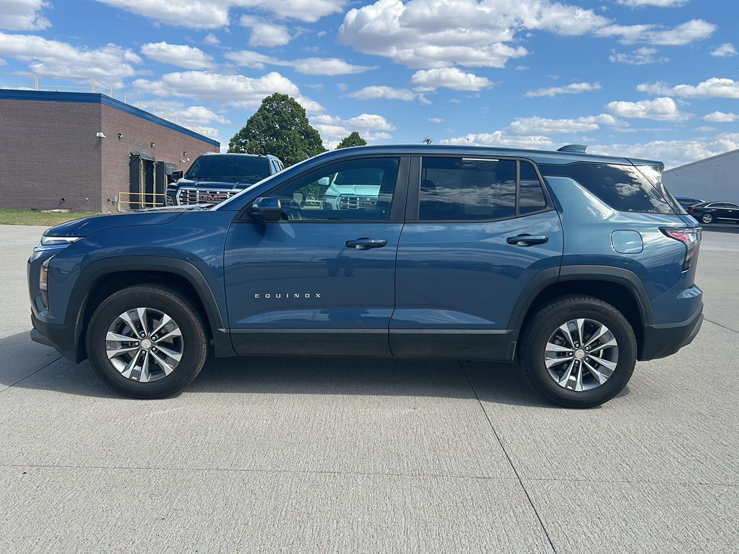 Lakeshore Blue Metallic 2025 Chevrolet Equinox LT AWD SUV / Crossover Four-Wheel Drive 8-Speed Automatic