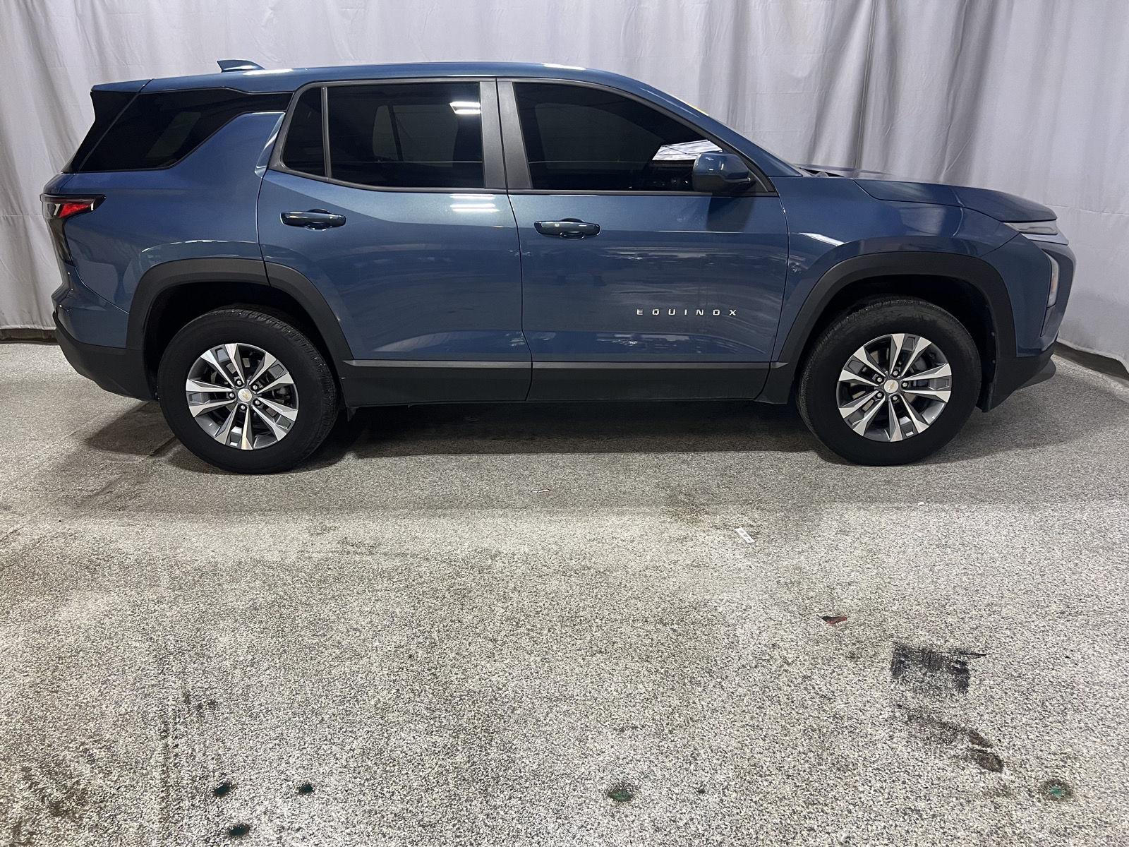 Lakeshore Blue Metallic 2025 Chevrolet Equinox SUV / Crossover Front-Wheel Drive Continuously Variable Transmission