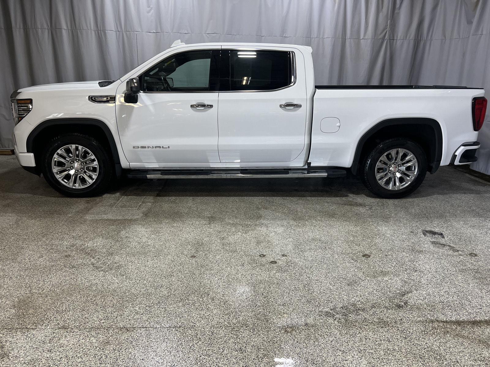 Summit White 2023 GMC Sierra 1500 Pickup Truck Four-Wheel Drive Automatic