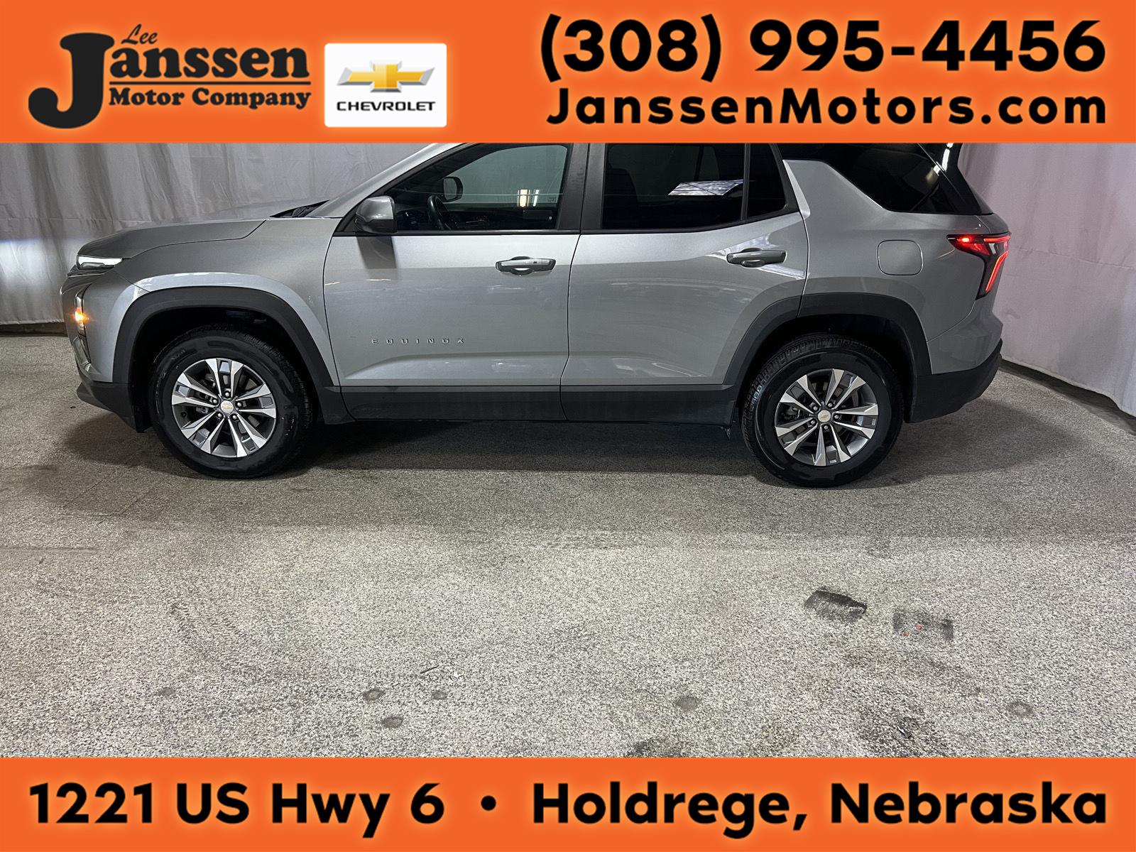 Sterling Gray Metallic 2025 Chevrolet Equinox SUV / Crossover Four-Wheel Drive 8-Speed Automatic
