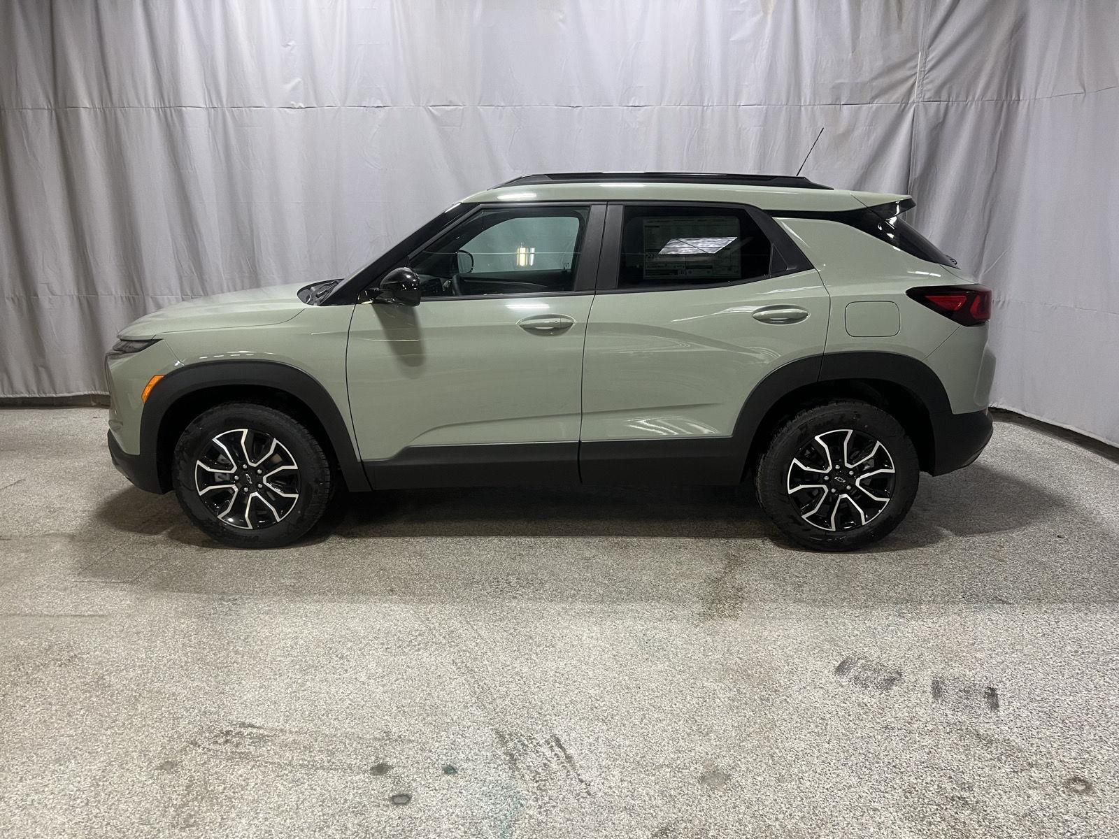 Cacti Green 2026 Chevrolet Trailblazer SUV / Crossover Four-Wheel Drive 9-Speed Automatic