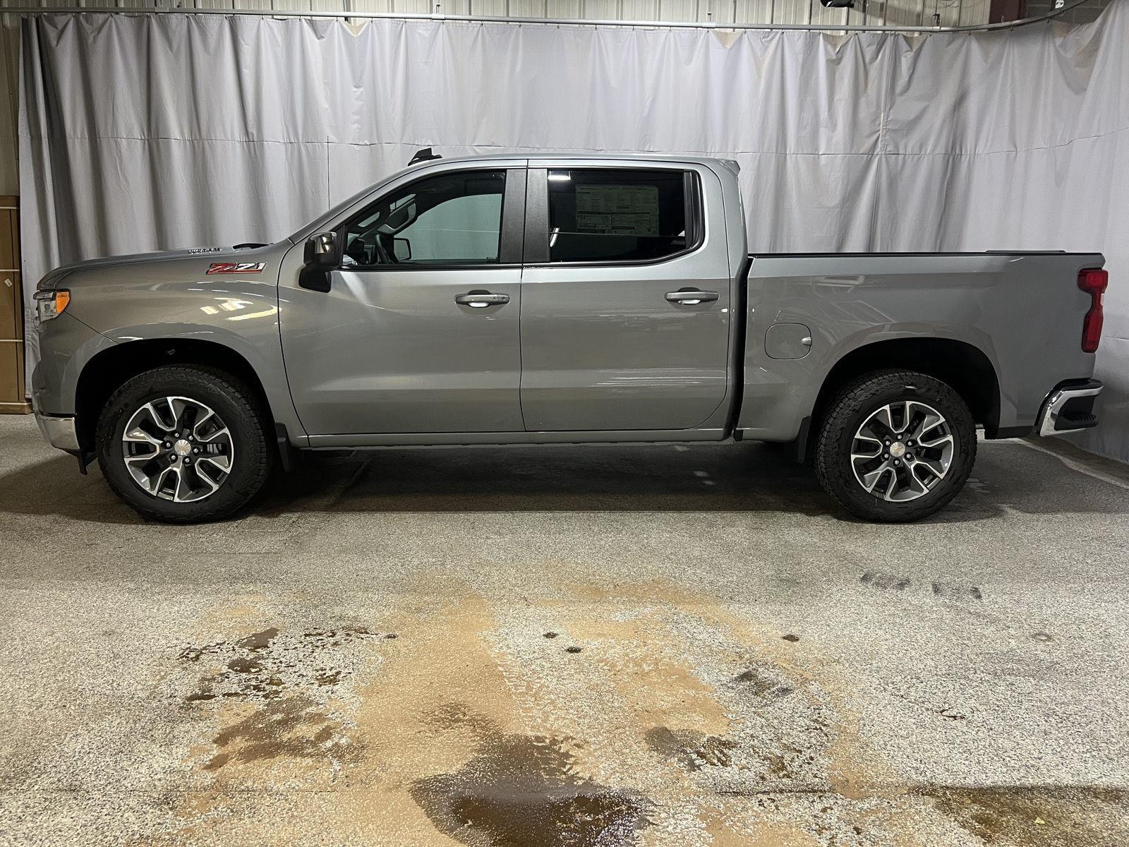 Sterling Gray Metallic 2026 Chevrolet Silverado 1500 Pickup Truck Four-Wheel Drive Automatic