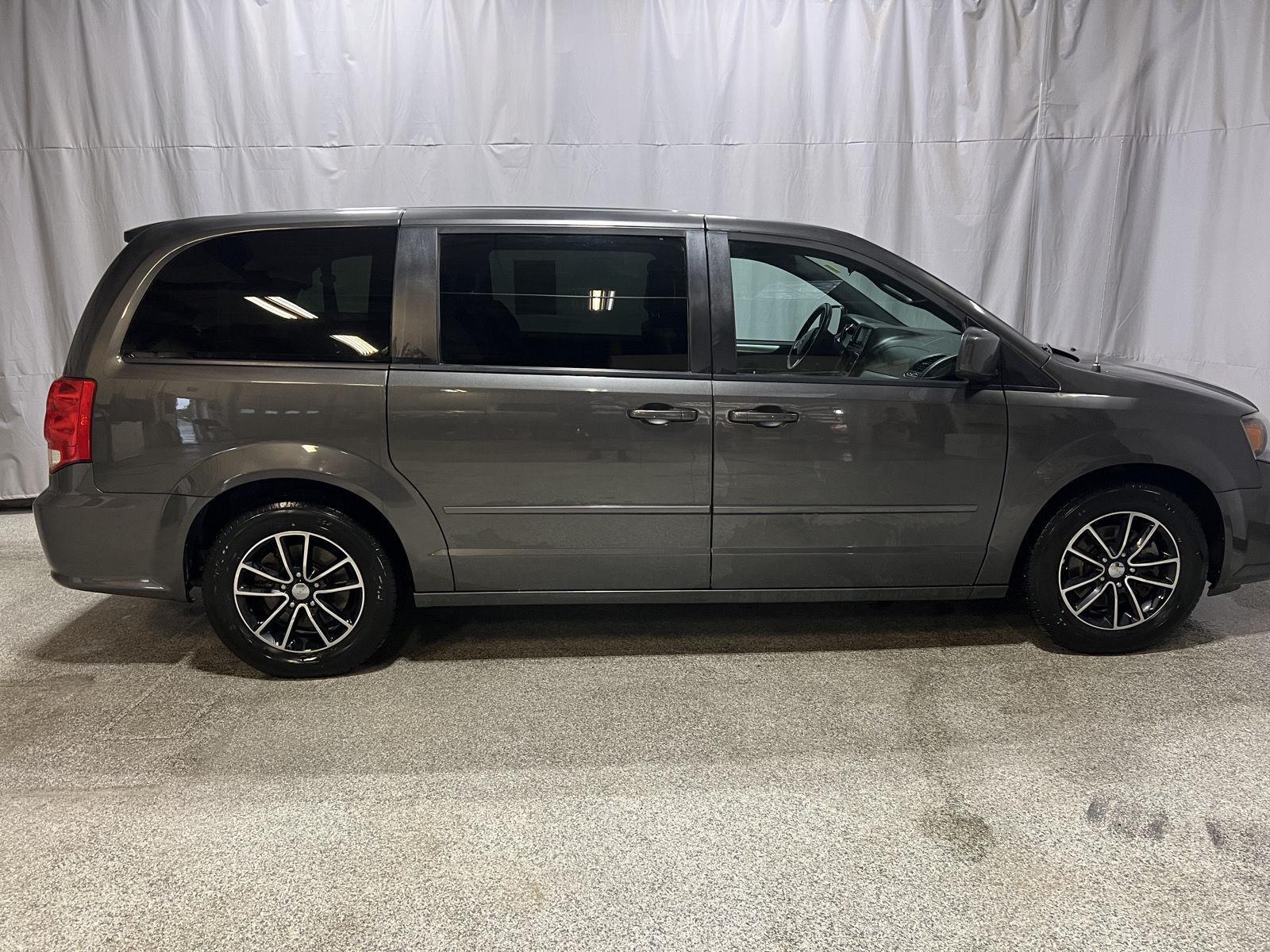2016 Dodge Grand Caravan R/T FWD