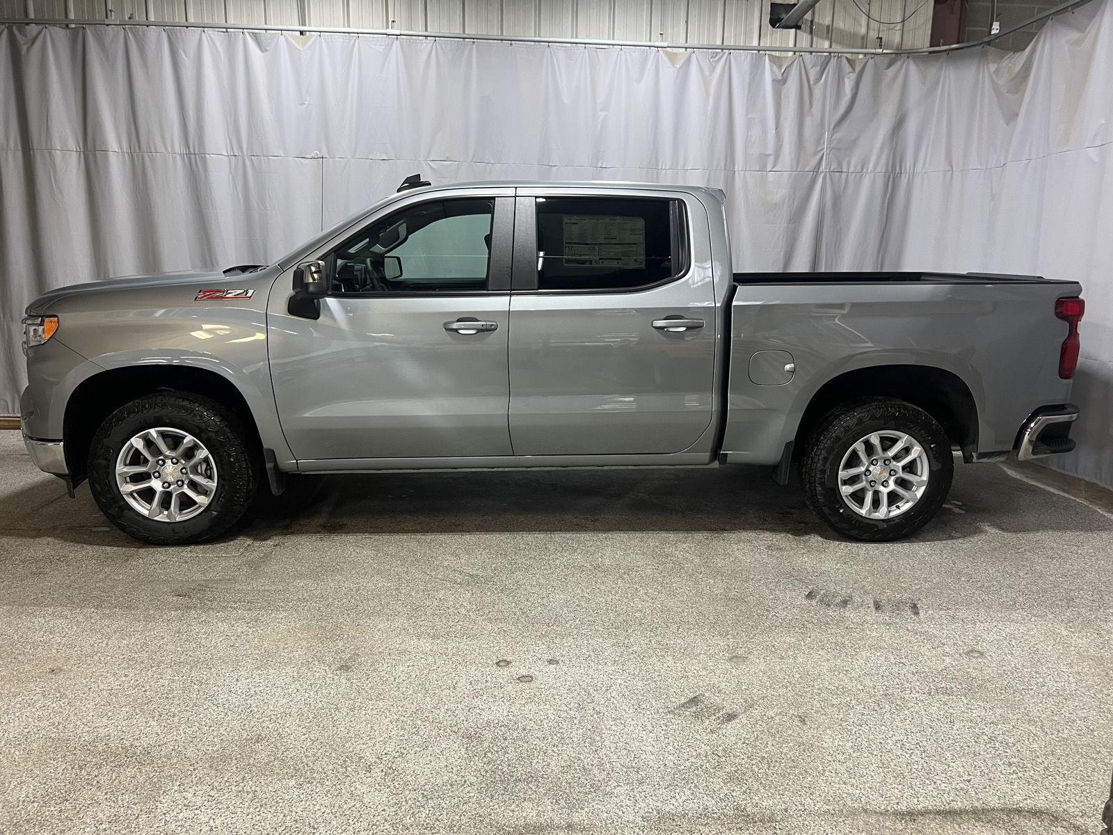 Sterling Gray Metallic 2026 Chevrolet Silverado 1500 Pickup Truck Four-Wheel Drive Automatic