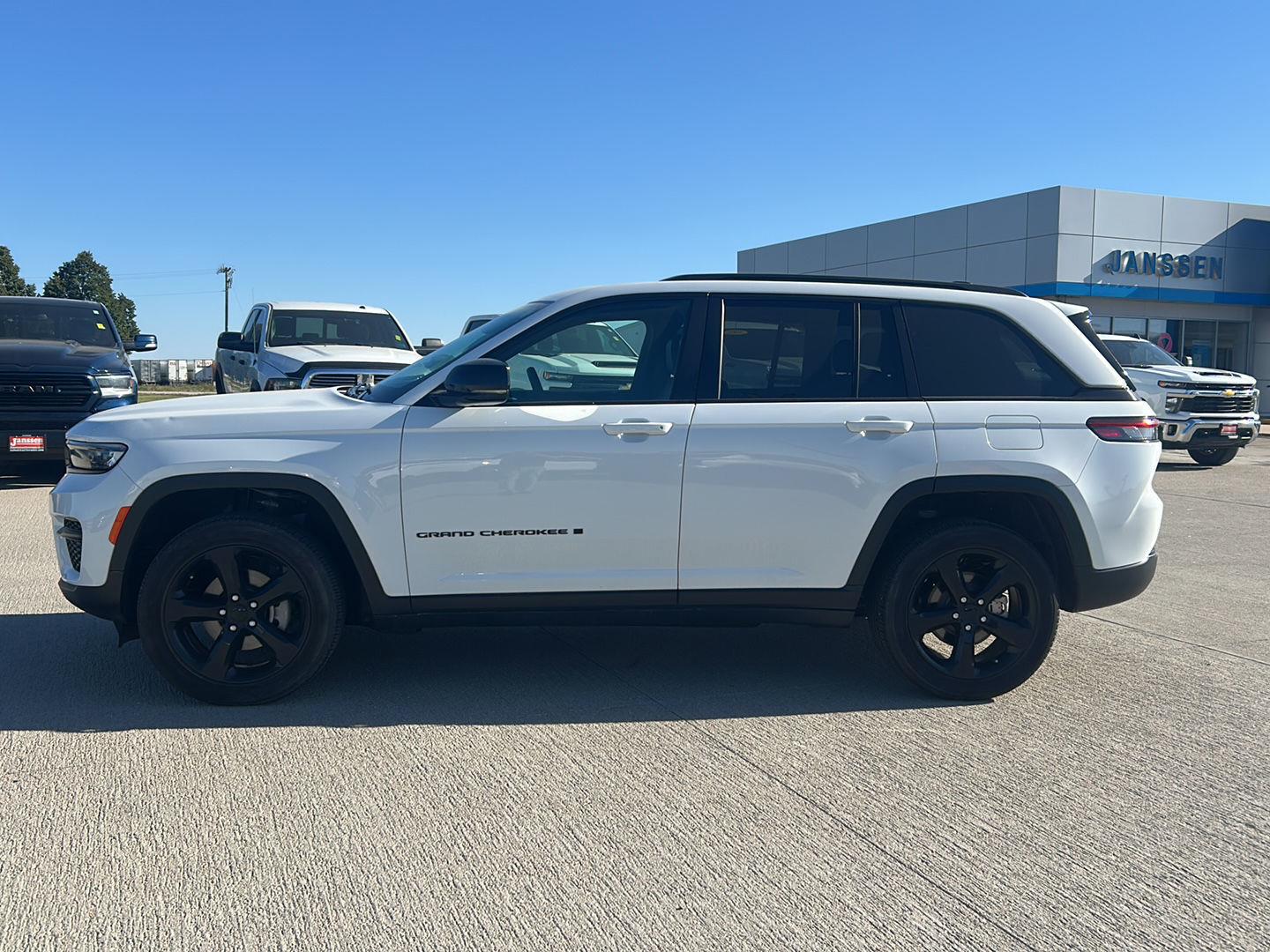 2024 Jeep Grand Cherokee Altitude X 4WD