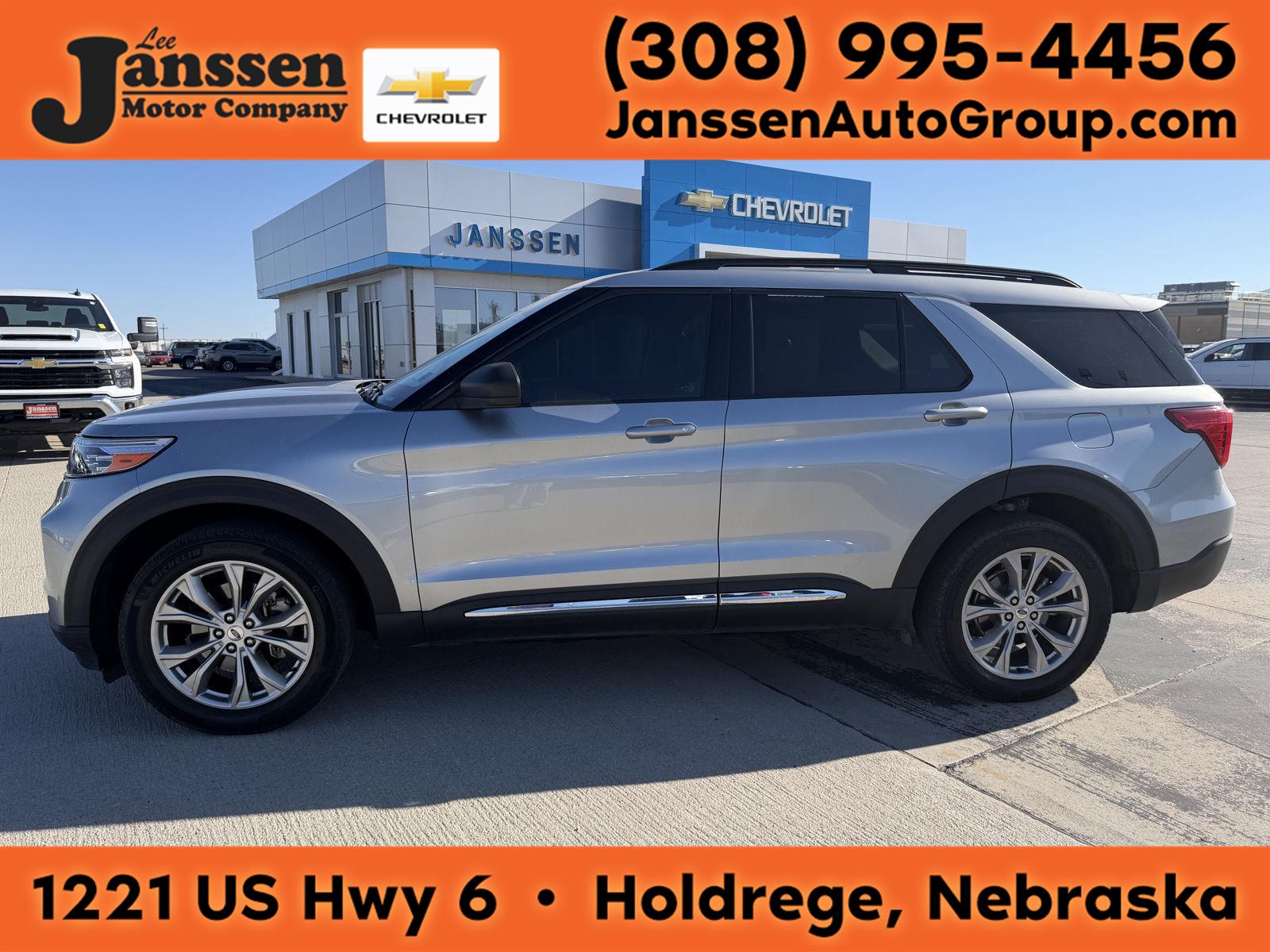 Iconic Silver Metallic 2023 Ford Explorer SUV / Crossover All-Wheel Drive Automatic