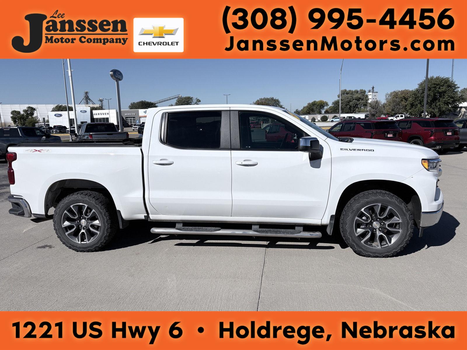 2022 Chevrolet Silverado 1500 LT Crew Cab 4WD