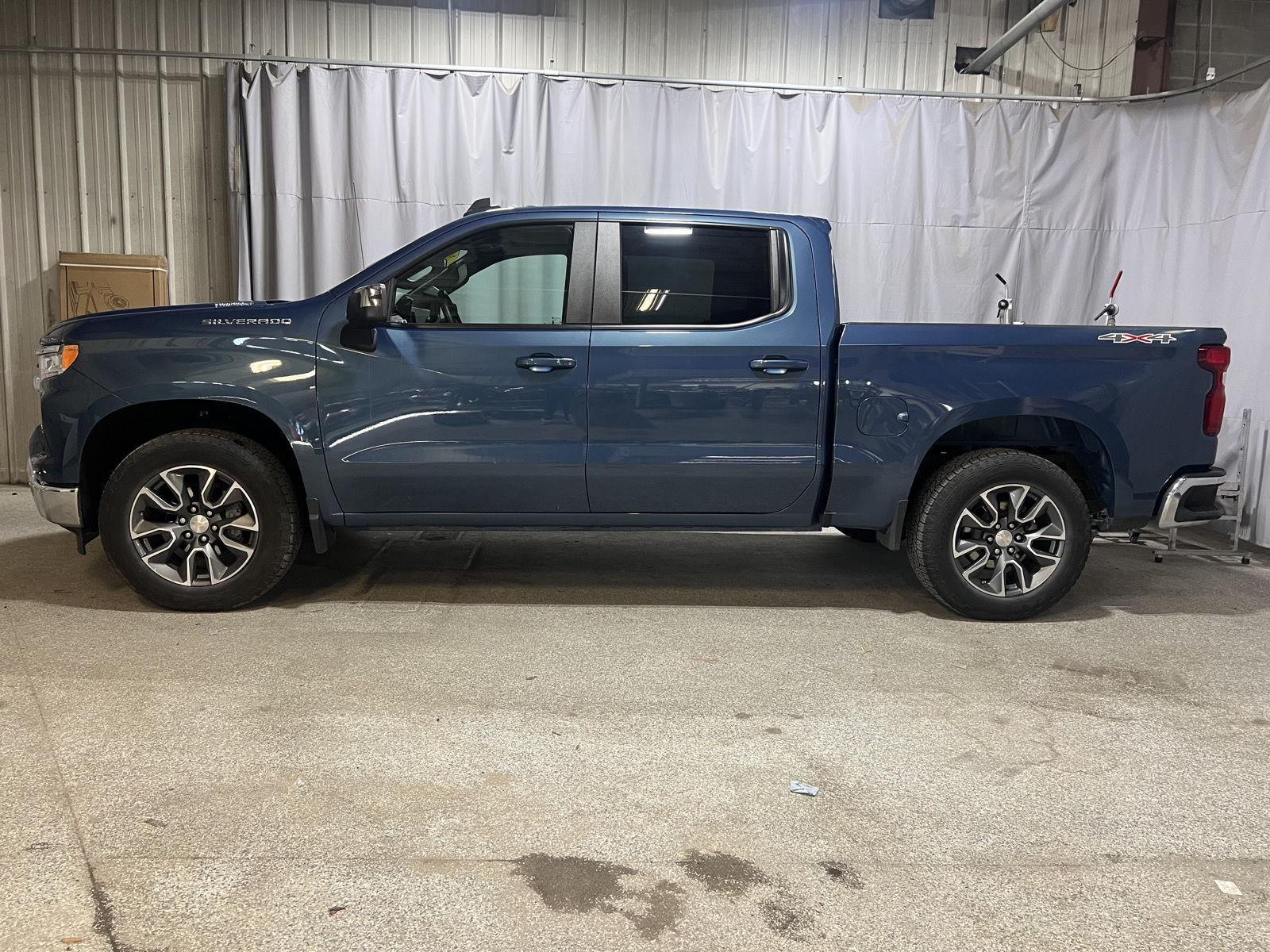 2024 Chevrolet Silverado 1500 LT Crew Cab 4WD