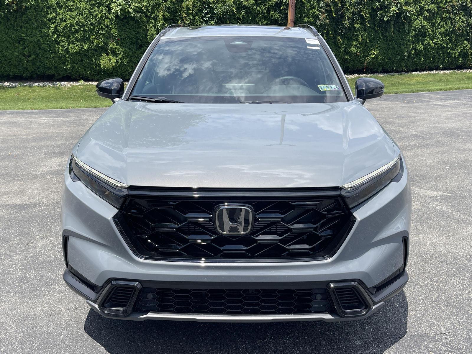 View vehicle photo 3