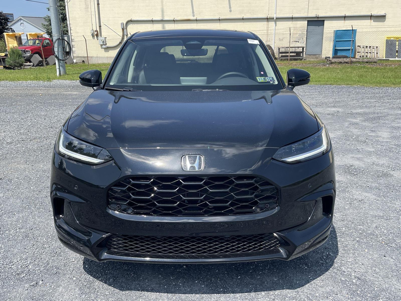 View vehicle photo 3